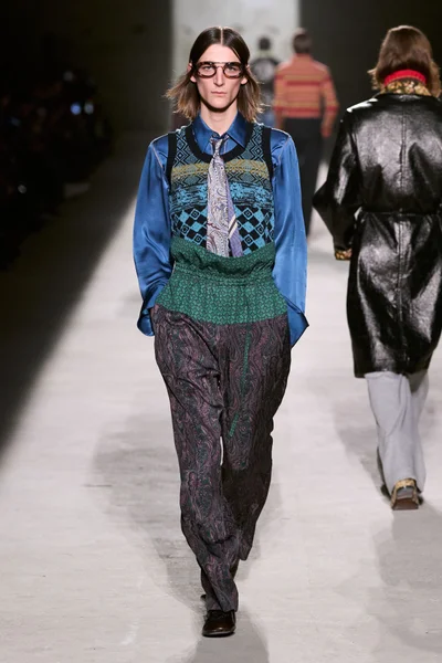Look 31